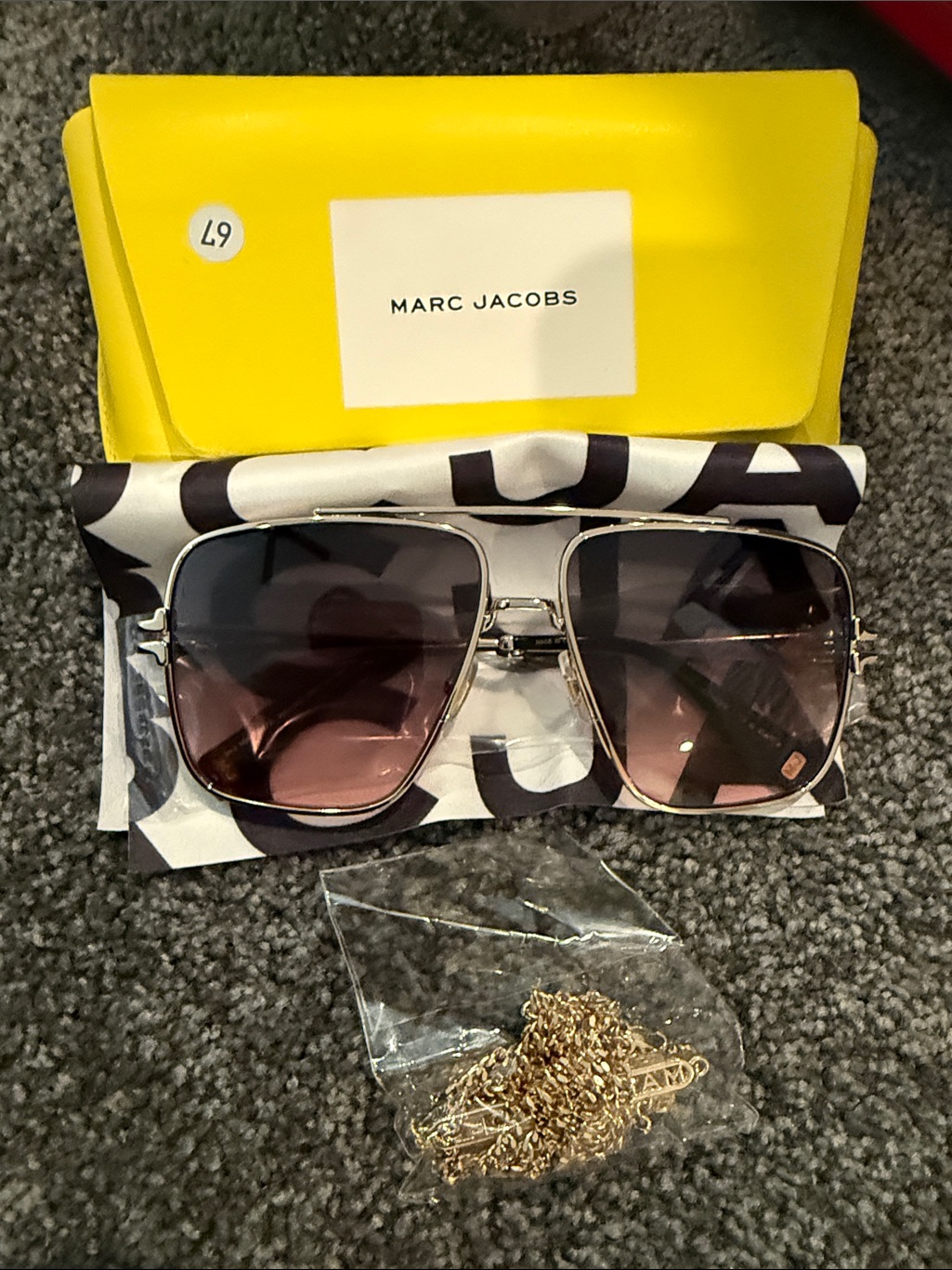 Marc Jacobs Silver Aviator Sunglasses With Gradient Brown Lenses